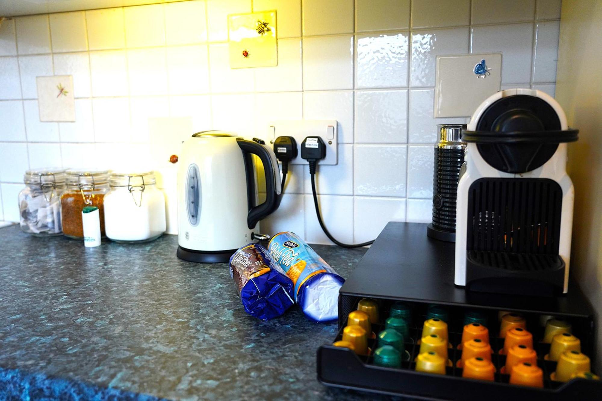 Sleeps 10, Free Parking, Close To Science Park, King Size Bed Milton  Exterior photo