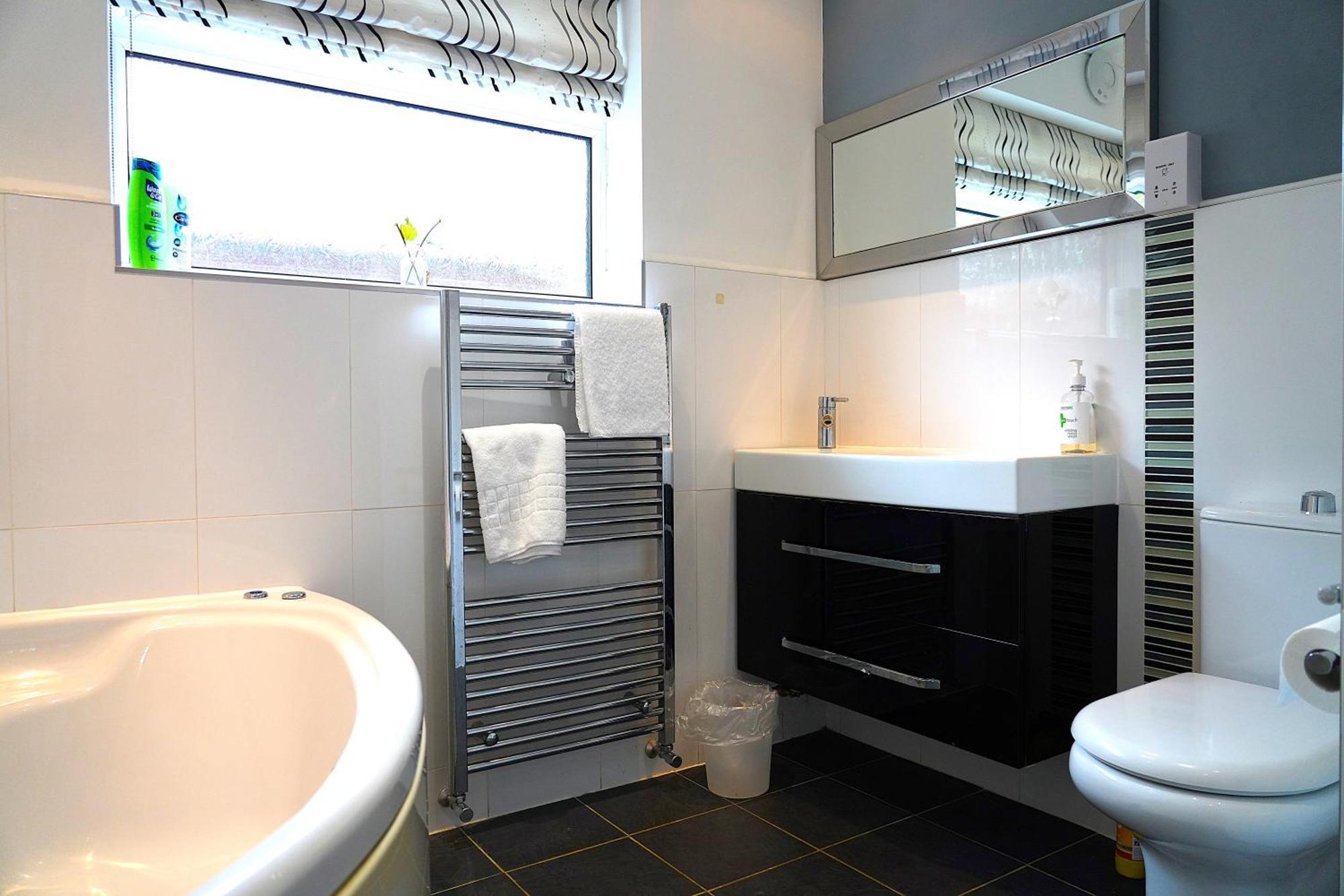Sleeps 10, Free Parking, Close To Science Park, King Size Bed Milton  Exterior photo