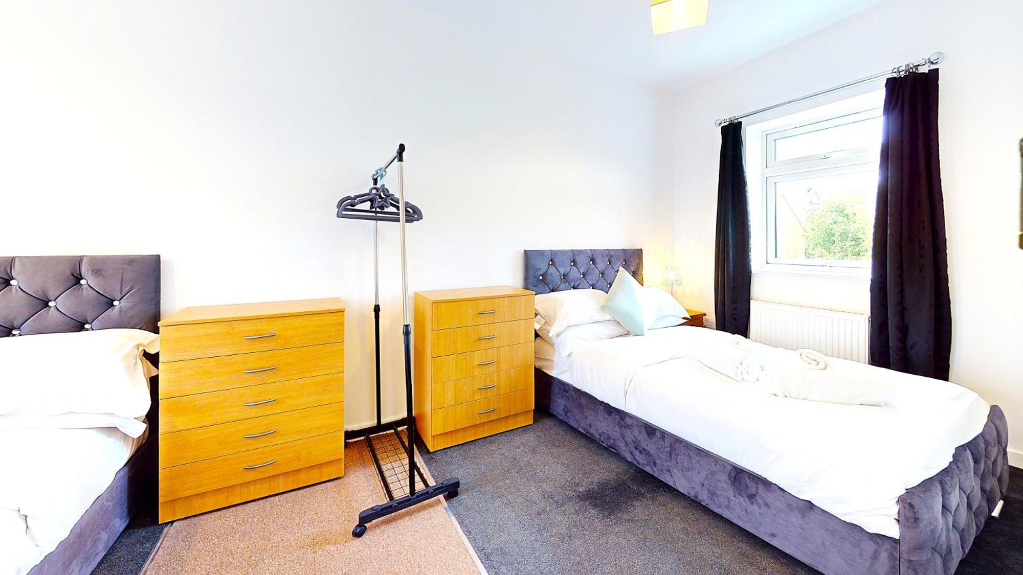 Sleeps 10, Free Parking, Close To Science Park, King Size Bed Milton  Exterior photo