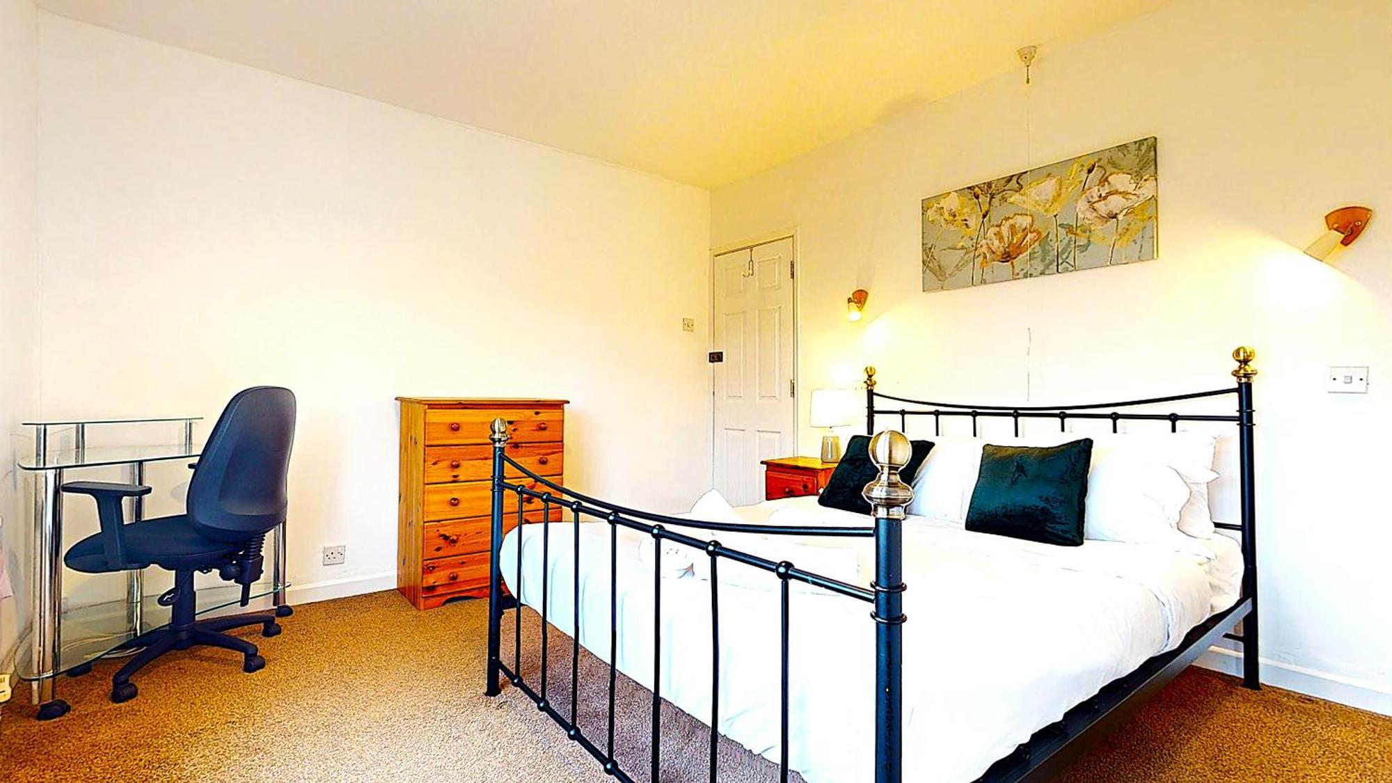 Sleeps 10, Free Parking, Close To Science Park, King Size Bed Milton  Exterior photo